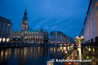 Hamburg Rathaus at night