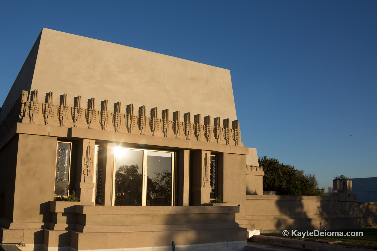 Hollyhock House © Kayte Deioma